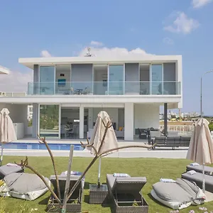 Villa Olivine Pearl, Protaras