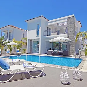 Villa Solebianco, Protaras